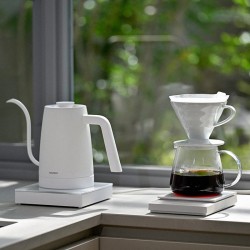hario lyra – hervidor eléctrico de cuello de cisne 800 ml